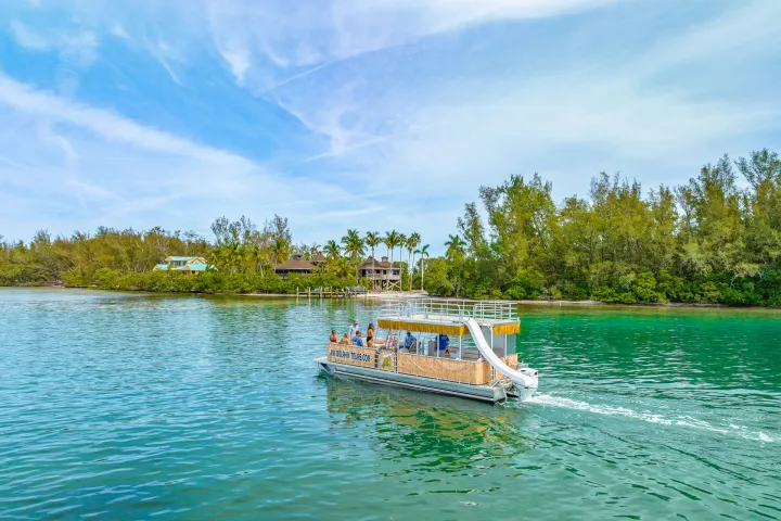 a small boat in a body of water